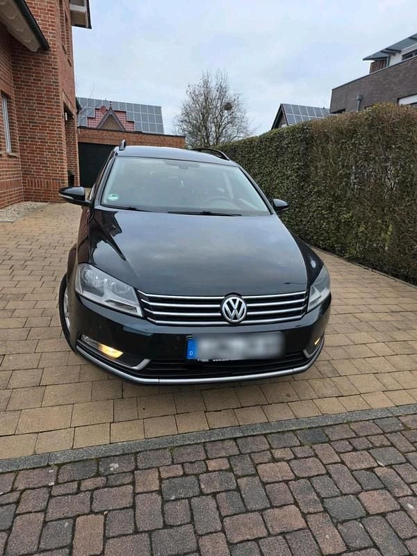 Gebraucht VW Passat 105 PS (77 kW) 2012 Schwarz Kombi