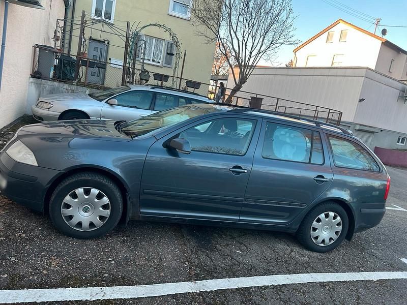 Gebraucht Skoda Octavia 77 PS (56 kW) 2008 Grau Kombi