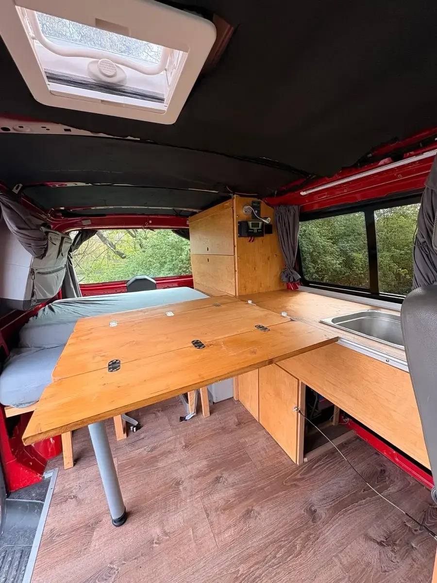 Gebraucht VW T5 102 PS (75 kW) 2003 Rot Van