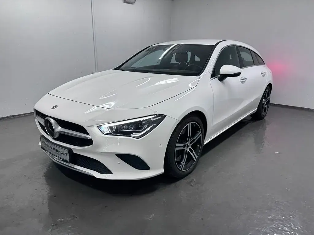 Gebraucht Mercedes CLA200 Progressive 150 PS (110 kW) 2022 Weiß Limousine