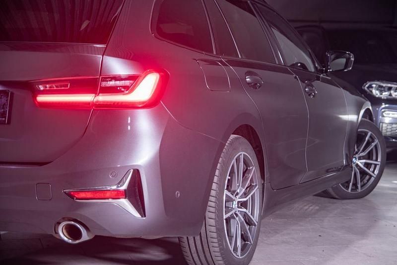 Gebraucht BMW 320 Luxury Line 190 PS (139 kW) 2020 Grau Kombi
