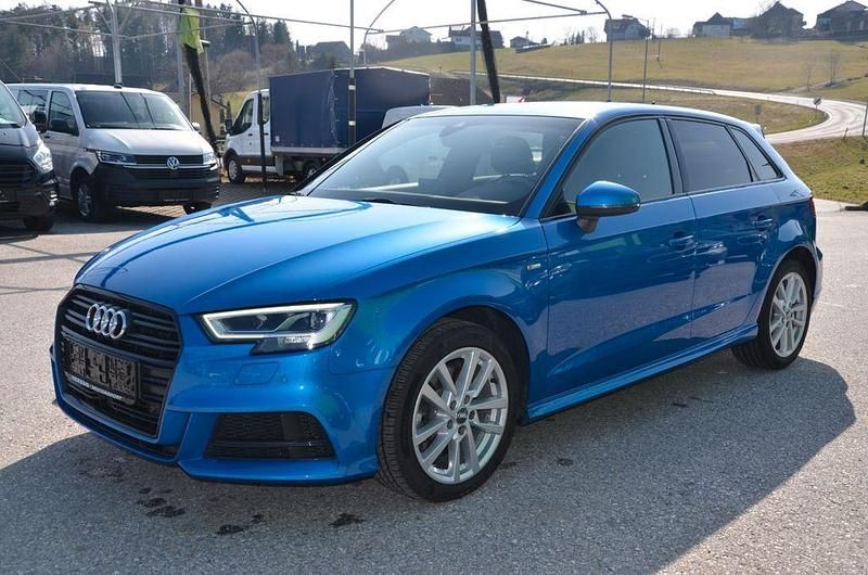 Gebraucht Audi A3 Design 150 PS (110 kW) 2020 Blau Limousine