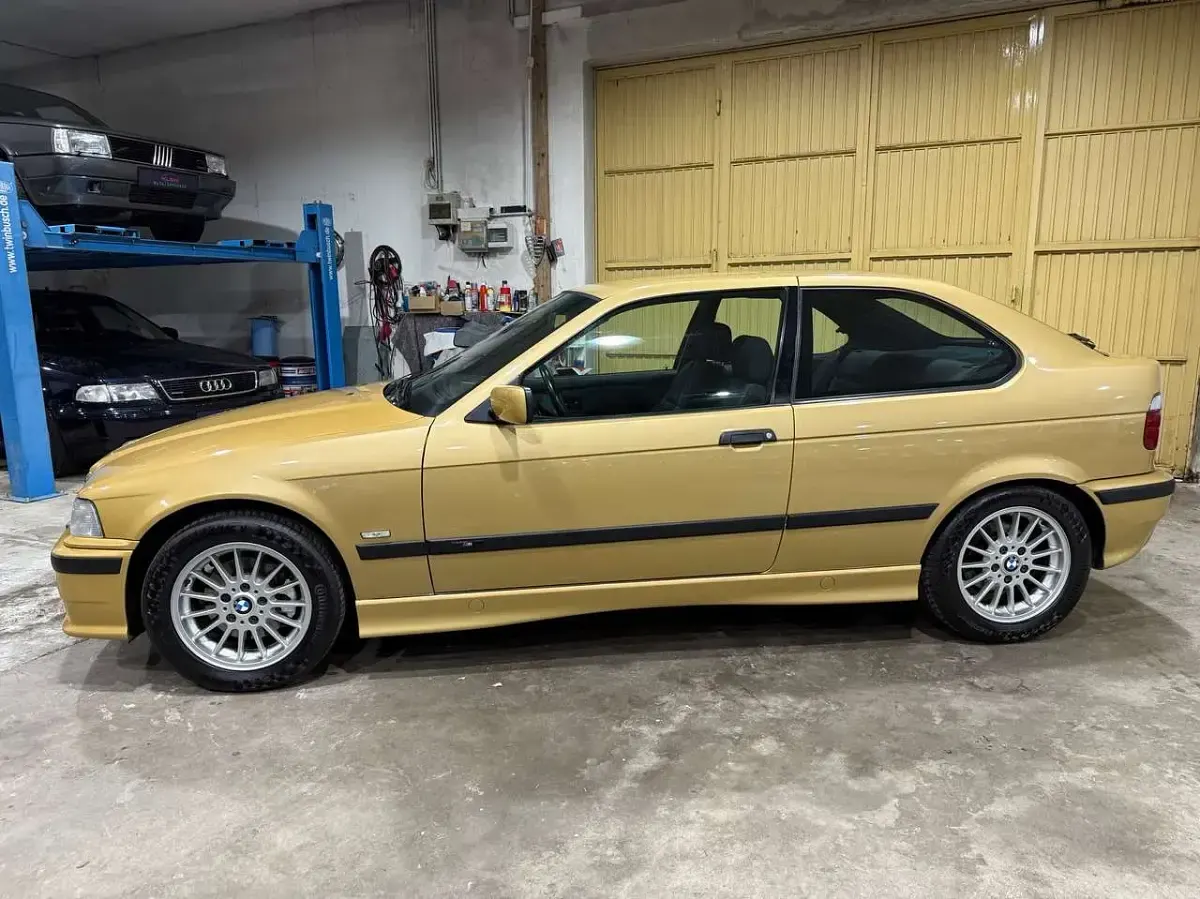 Gebraucht BMW 323 Compact 170 PS (125 kW) 1999 Gold Kleinwagen