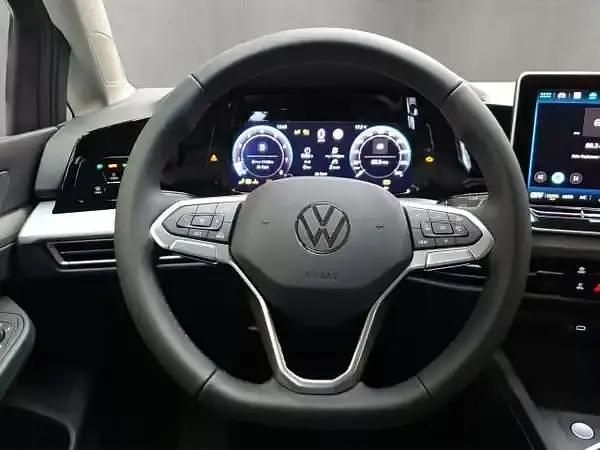 Neu VW Golf 116 PS (85 kW) 2026 Uranograu Limousine