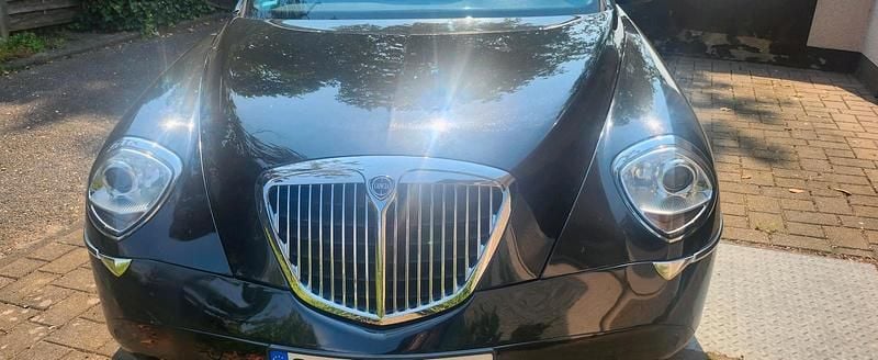 Schwarz Gebraucht 2009 Lancia Thesis Limousine | 8.900 € - Bild 1/4