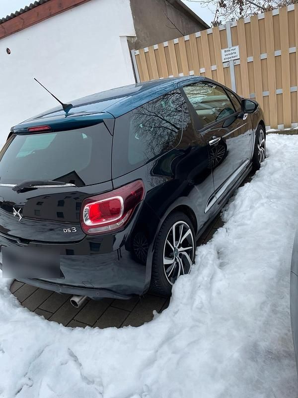Gebraucht Citroën DS3 82 PS (60 kW) 2016 Schwarz Kleinwagen