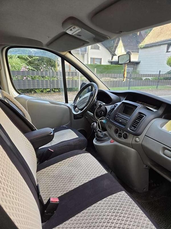 Gebraucht Renault Trafic Komfort 90 PS (66 kW) 2014 Weiß Van / Kleinbus