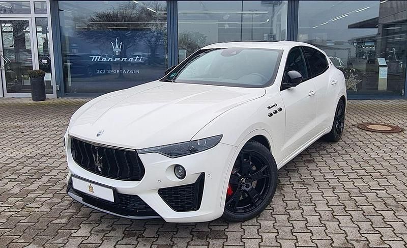 Weiß Gebraucht 2021 Maserati Levante SUV | 44.900 € - Bild 1/4