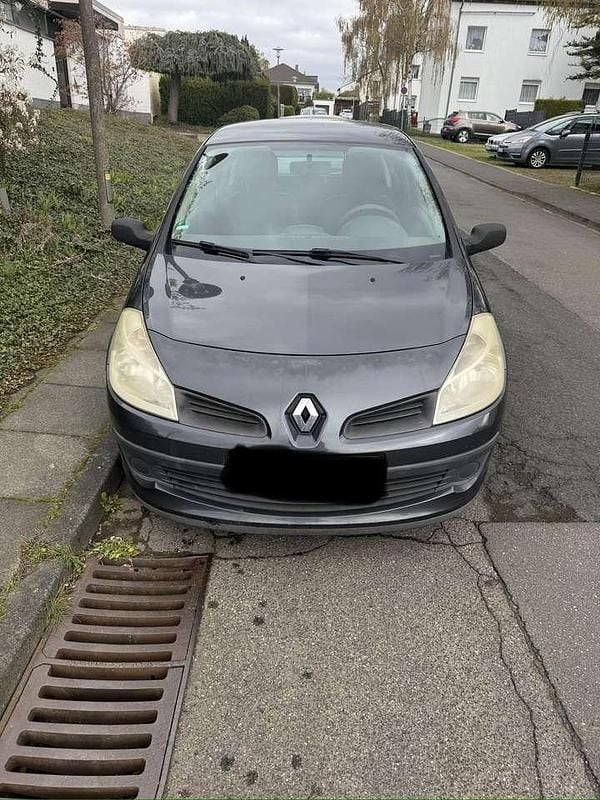 Gebraucht Renault Clio II Authentique 65 PS (47 kW) 2007 Kleinwagen