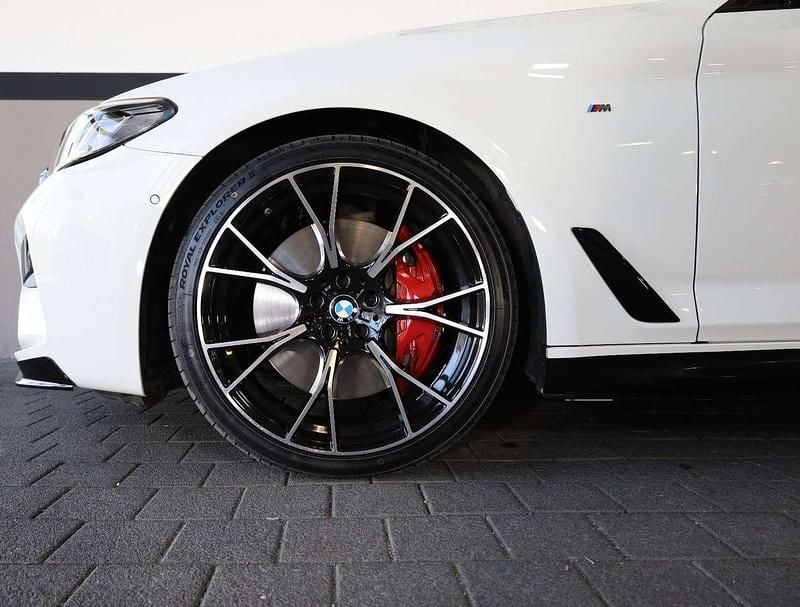 Gebraucht BMW 550 530 PS (389 kW) 2021 Alpinweiß iii (300) Limousine