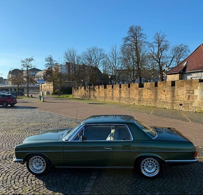 Gebraucht Mercedes 280 185 PS (136 kW) 1973 Grün Coupé