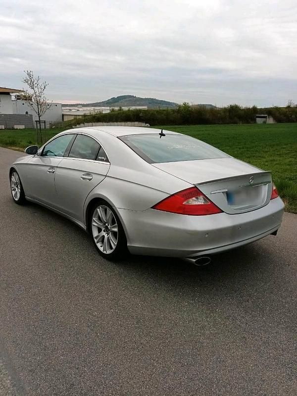 Gebraucht Mercedes CLS320 224 PS (164 kW) 2006 Silber Coupé