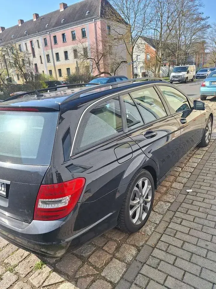 Gebraucht Mercedes C220 Avantgarde Edition 170 PS (125 kW) 2012 Kombi