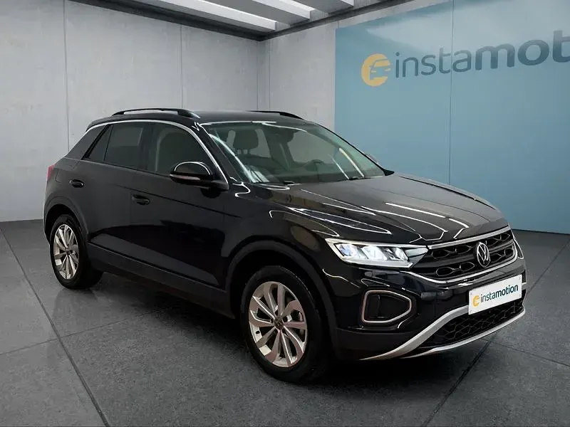 Gebraucht VW T-Roc Life 150 PS (110 kW) 2022 Schwarz SUV