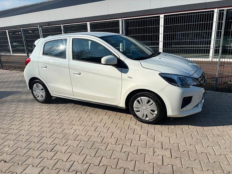 Gebraucht Mitsubishi Space Star Select 71 PS (52 kW) 2024 Weiß Kleinwagen