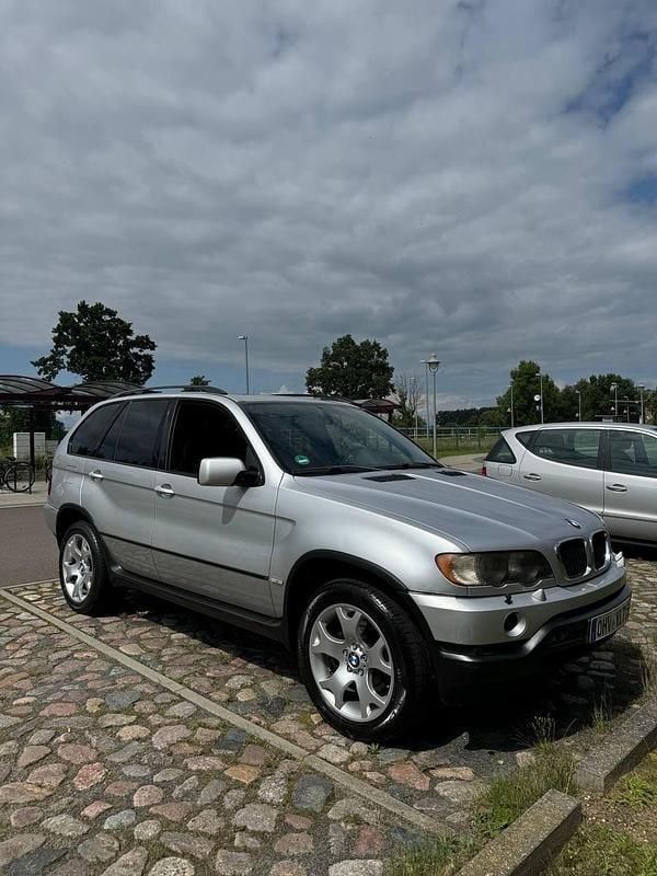 Grau Gebraucht 2001 BMW X5 SUV | 3.000 € (Superpreis) - Bild 1/4