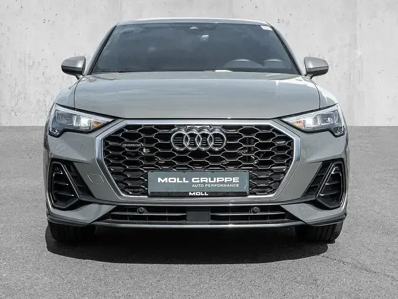 Gebraucht Audi Q3 Sportback Performance 200 PS (147 kW) 2022 Chronosgrau metallic SUV