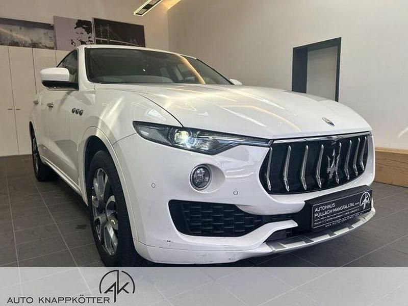 Gebraucht Maserati Levante 275 PS (202 kW) 2016 Weiß SUV