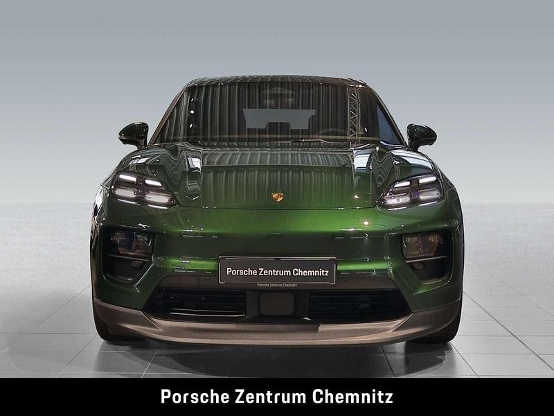 Neu Porsche Macan 4 Electric 300 kW (408 PS) 2025 Grün SUV