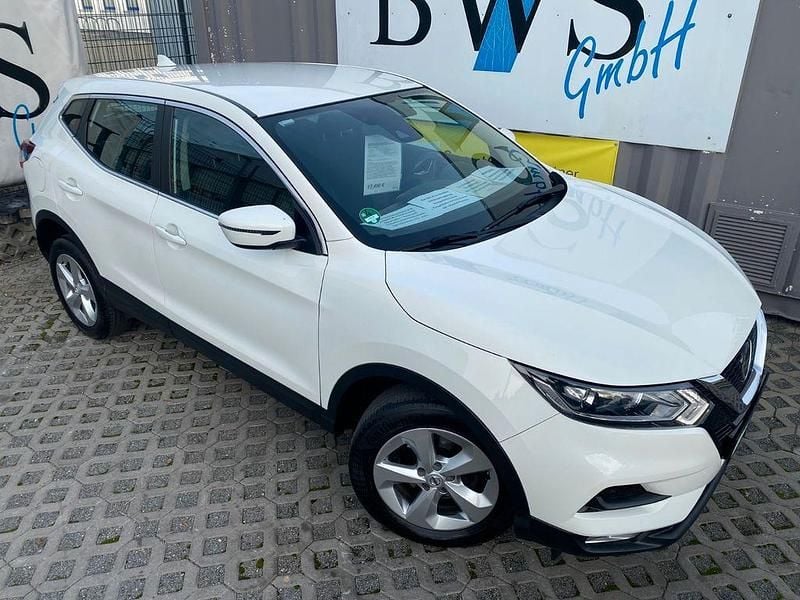Gebraucht Nissan Qashqai Acenta 150 PS (110 kW) 2020 Weiß SUV
