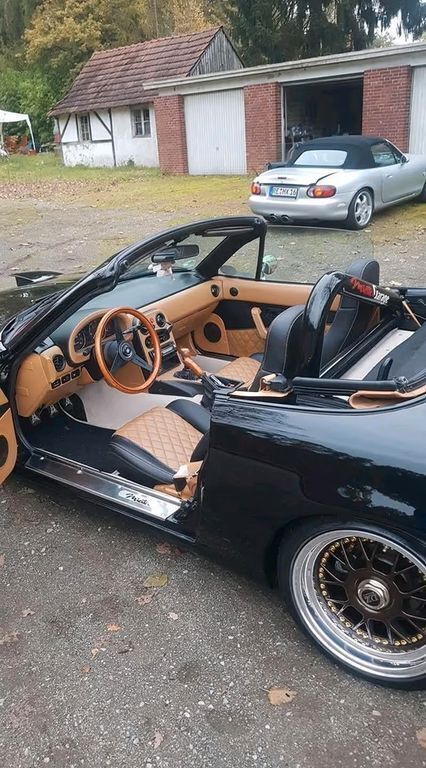 Second-hand Mazda MX5 116 CP (85 kW) 1992 Bej Cabrio
