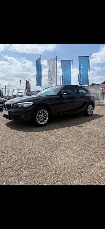 Schwarz Gebraucht 2018 BMW 116 Advantage Kleinwagen | 12.750 € (Fairer Preis) - Bild 1/4