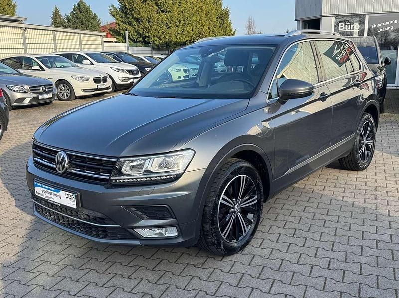 Second-hand VW Tiguan Highline 150 CP (110 kW) 2017 Gri SUV