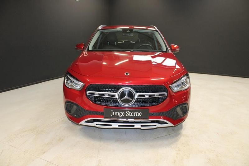 Gebraucht Mercedes GLA200 Style 163 PS (119 kW) 2020 Manufaktur lack manufaktur pat SUV