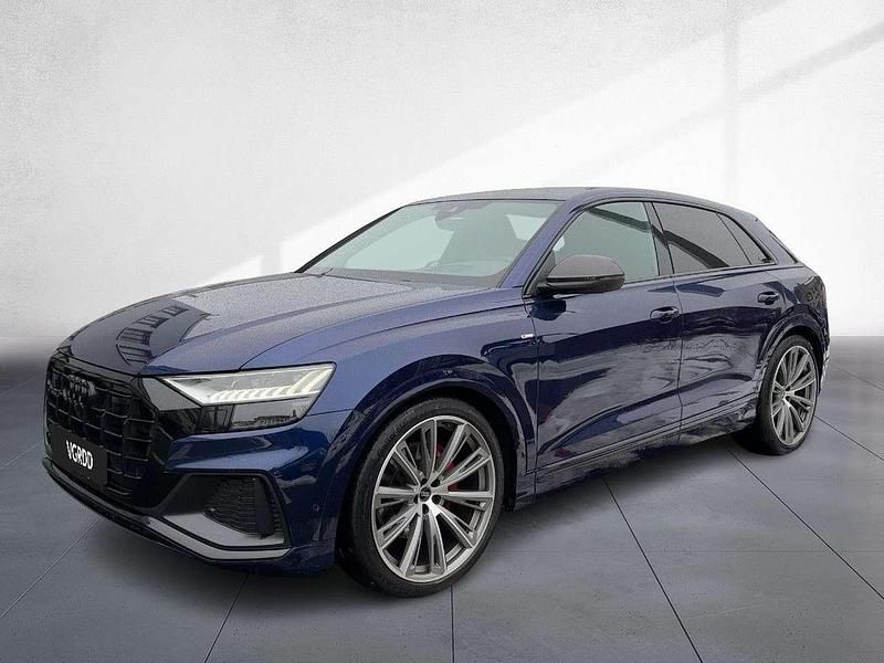 Gebraucht Audi Q8 Ambiente 286 PS (210 kW) 2023 Navarrablau metallic SUV