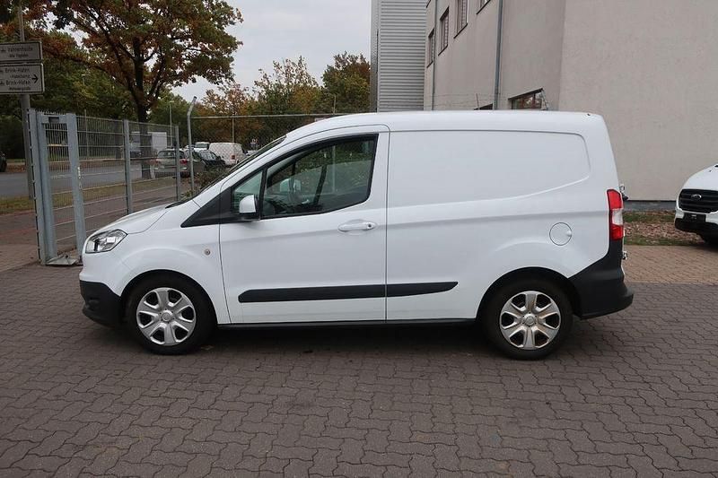 Gebraucht Ford Transit Trend 75 PS (55 kW) 2017 Weiß Limousine