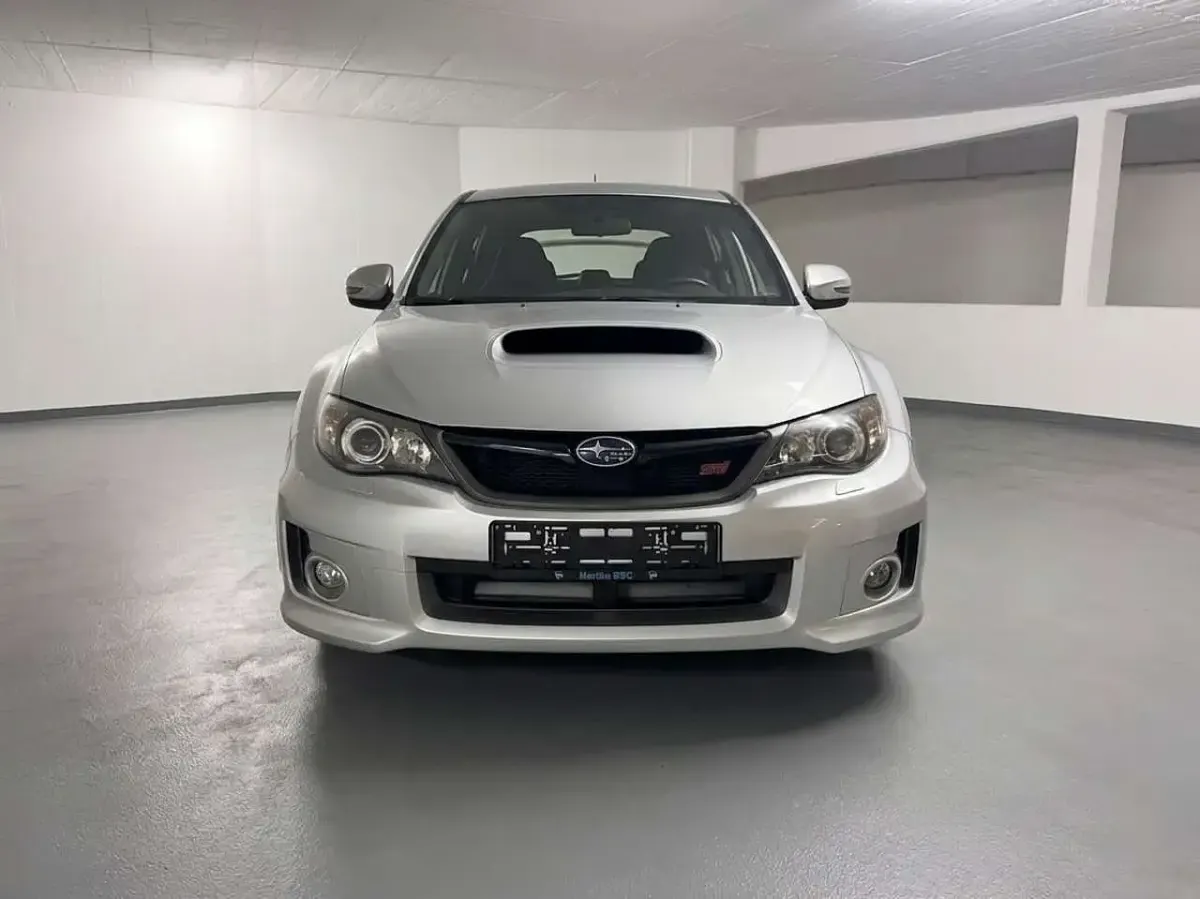Usata Subaru Impreza Premium 300 CV (220 kW) 2011 Argento Berlina