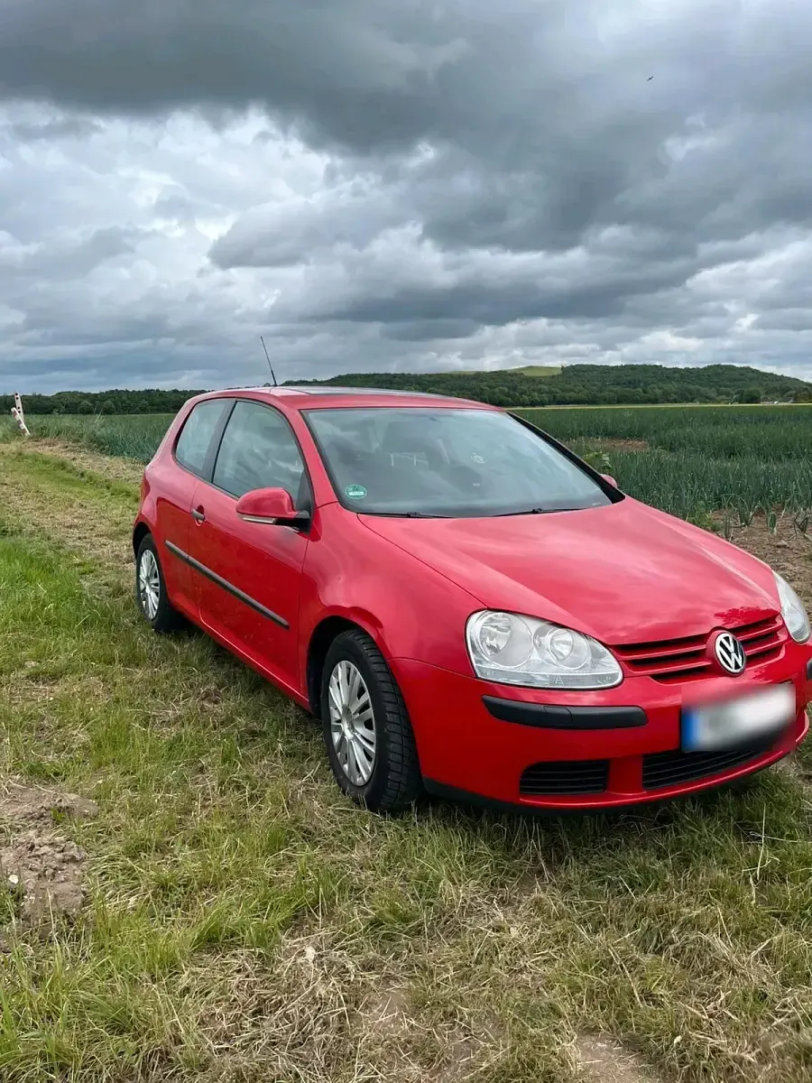 Gebraucht VW Golf IV Trendline 75 PS (55 kW) 2005 Rot Limousine