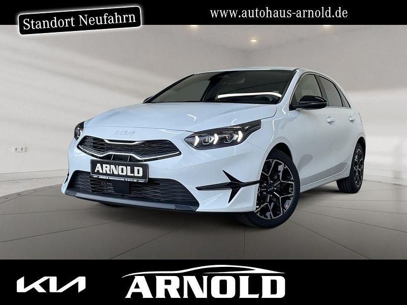 Carraraweiß Neu 2024 Kia Ceed 4 Limousine | 22.450 € (Superpreis) - Bild 1/4