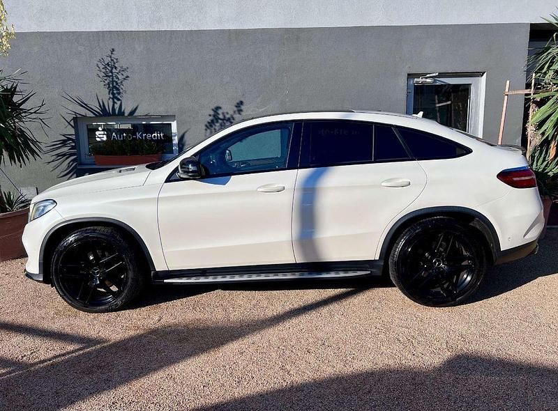 Gebraucht Mercedes GLE350 AMG line 258 PS (189 kW) 2016 Weißperllackmet SUV