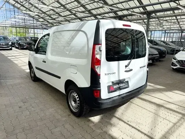 Używany Renault Kangoo Basis 95 KM (69 kW) 2020 Biały Minivan