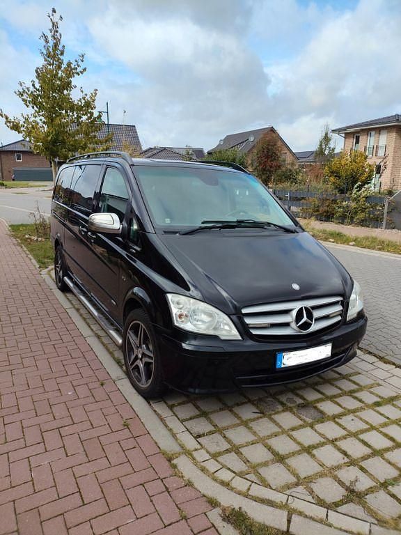 Schwarz Gebraucht 2012 Mercedes Viano Van / Kleinbus | 17.250 € (Guter Preis) - Bild 1/4