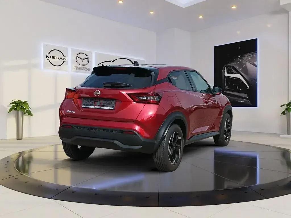 Gebraucht Nissan Juke N-Connecta 114 PS (83 kW) 2023 Fuji sunset red SUV