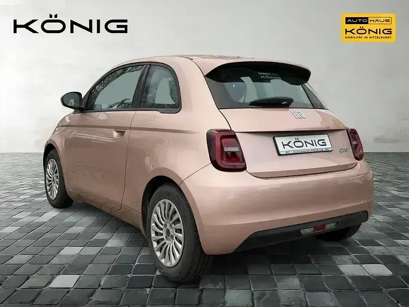 Second-hand Fiat 500e 86 kW (118 CP) 2023 Auriu Hatchback