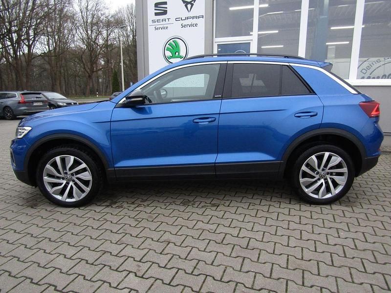 Gebraucht VW T-Roc Move 150 PS (110 kW) 2024 Ravennablau SUV