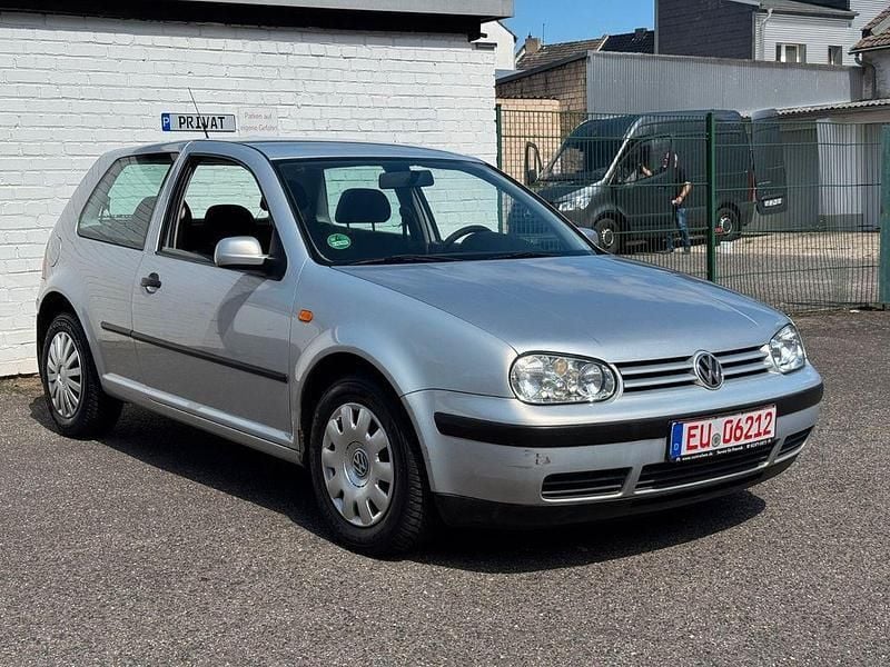 Grau Gebraucht 1998 VW Golf IV Limousine | 2.490 € (Fairer Preis) - Bild 1/4