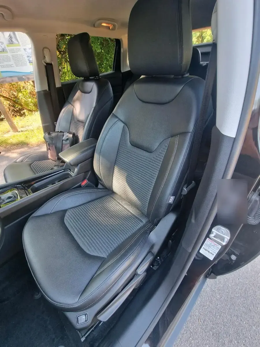 Gebraucht Jeep Compass 150 PS (110 kW) 2023 Schwarz SUV