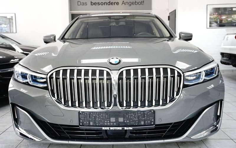 Second-hand BMW 740 Performance 320 CP (235 kW) 2020 Gri Berlinǎ