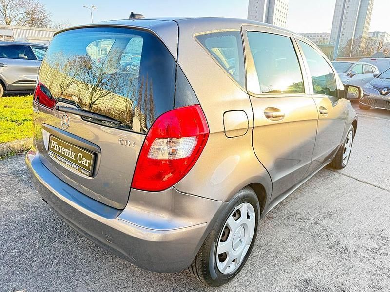 Gebraucht Mercedes A160 Classic 82 PS (60 kW) 2010 Grau Van / Kleinbus