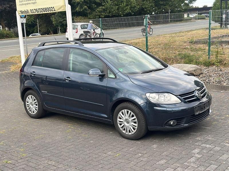 Blau Gebraucht 2008 VW Golf Plus Cross United Van / Kleinbus | 5.000 € (Fairer Preis) - Bild 1/4
