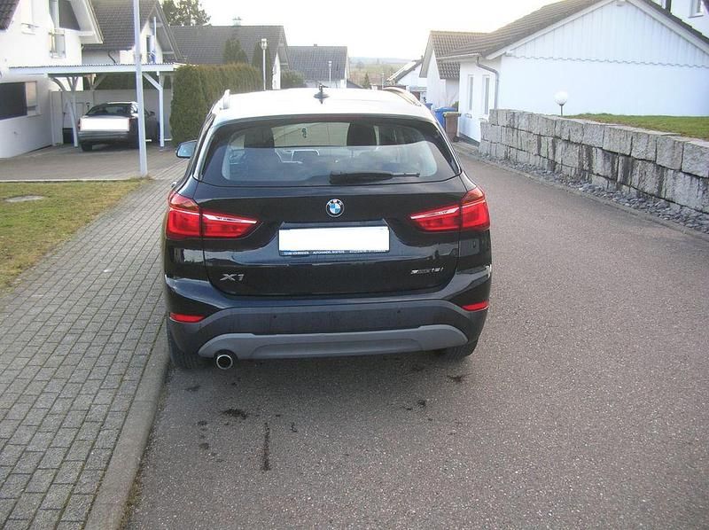 Gebraucht BMW X1 Advantage 140 PS (102 kW) 2018 Schwarz ii SUV