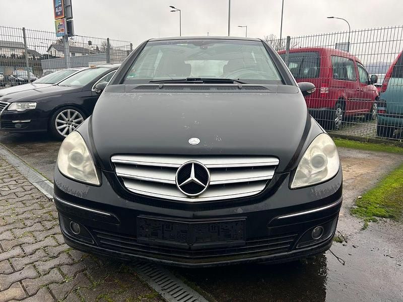 Gebraucht Mercedes B200 136 PS (100 kW) 2007 Schwarz Van / Kleinbus