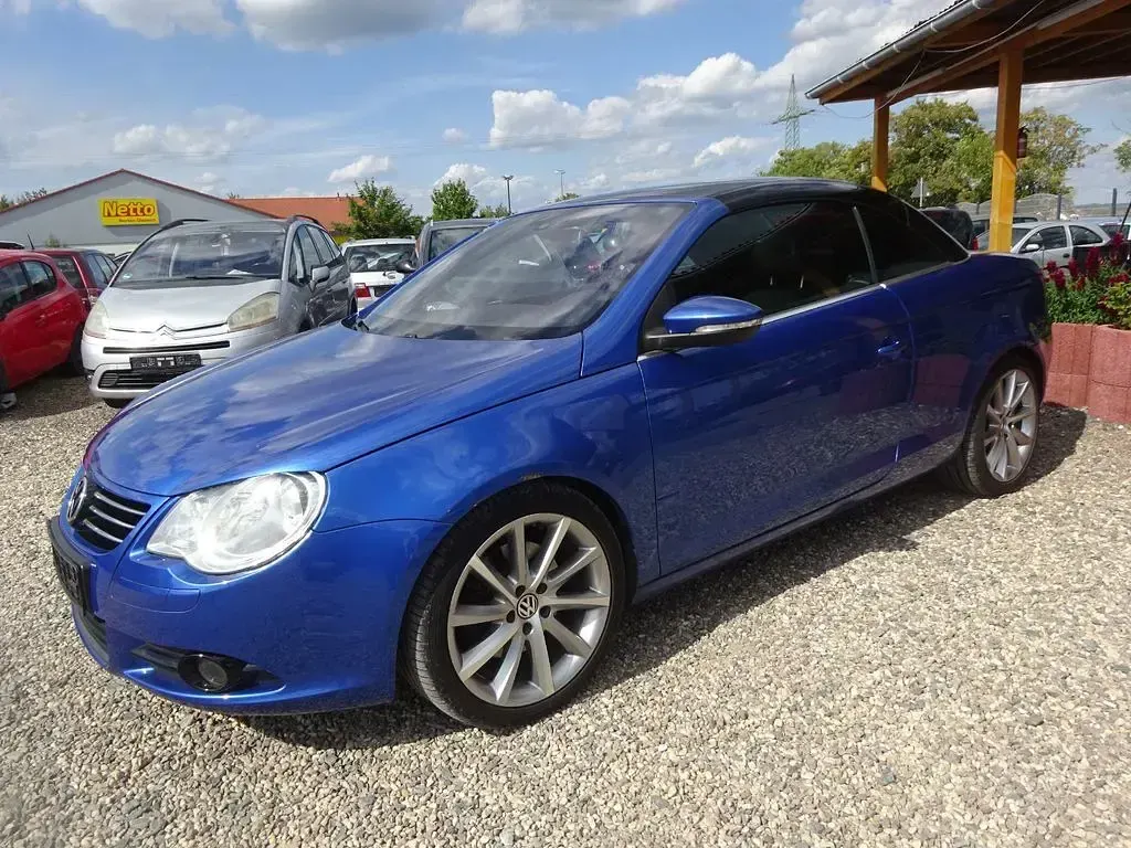 Gebraucht VW Eos 140 PS (102 kW) 2010 Blau Cabrio