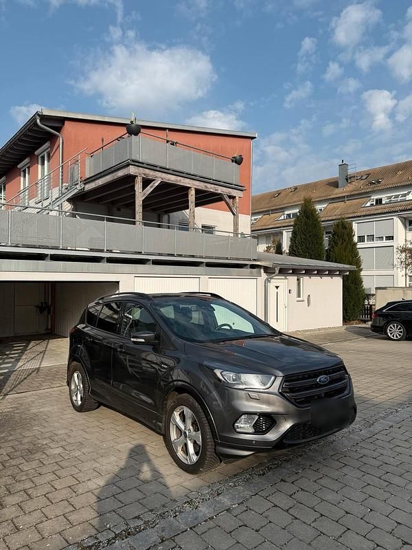 Gebraucht Ford Kuga ST-Line 175 PS (128 kW) 2019 Grau SUV