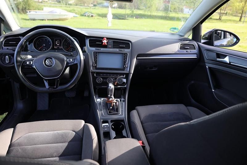 Gebraucht VW Golf VII 122 PS (89 kW) 2013 Schwarz Kleinwagen