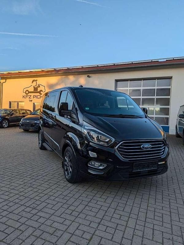 Agate black Gebraucht 2021 Ford Tourneo Custom Titanium Van / Kleinbus | 36.900 € (Superpreis) - Bild 1/4